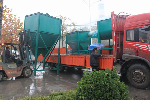 小型飼料機(jī)組